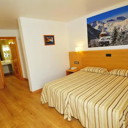 Lacreu Hotel