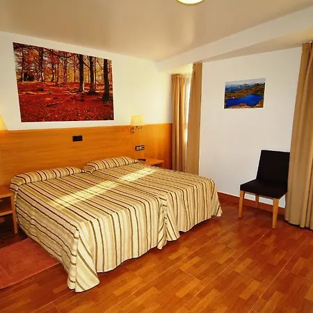 Lacreu Hotel