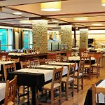 Hotel Lacreu 2*