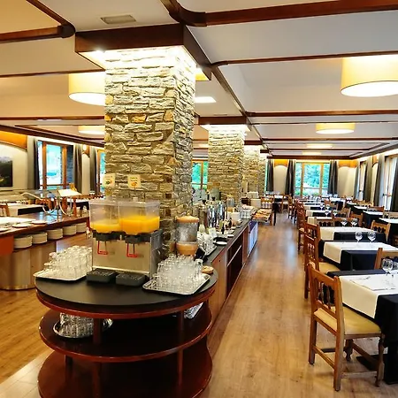Hotel Lacreu 3*